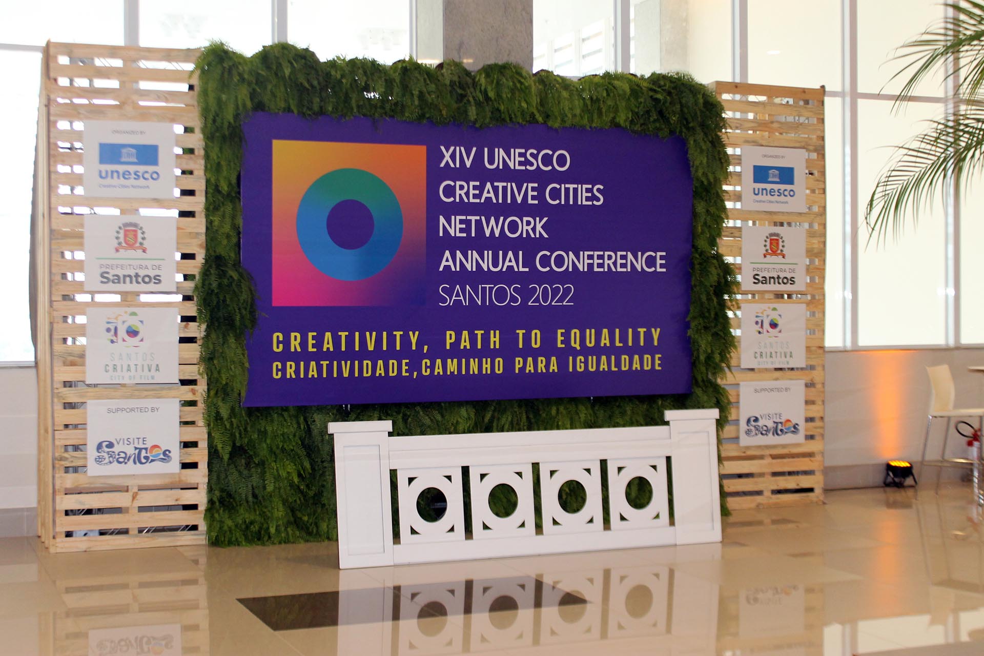 CONFERÊNCIA UNESCO SANTOS